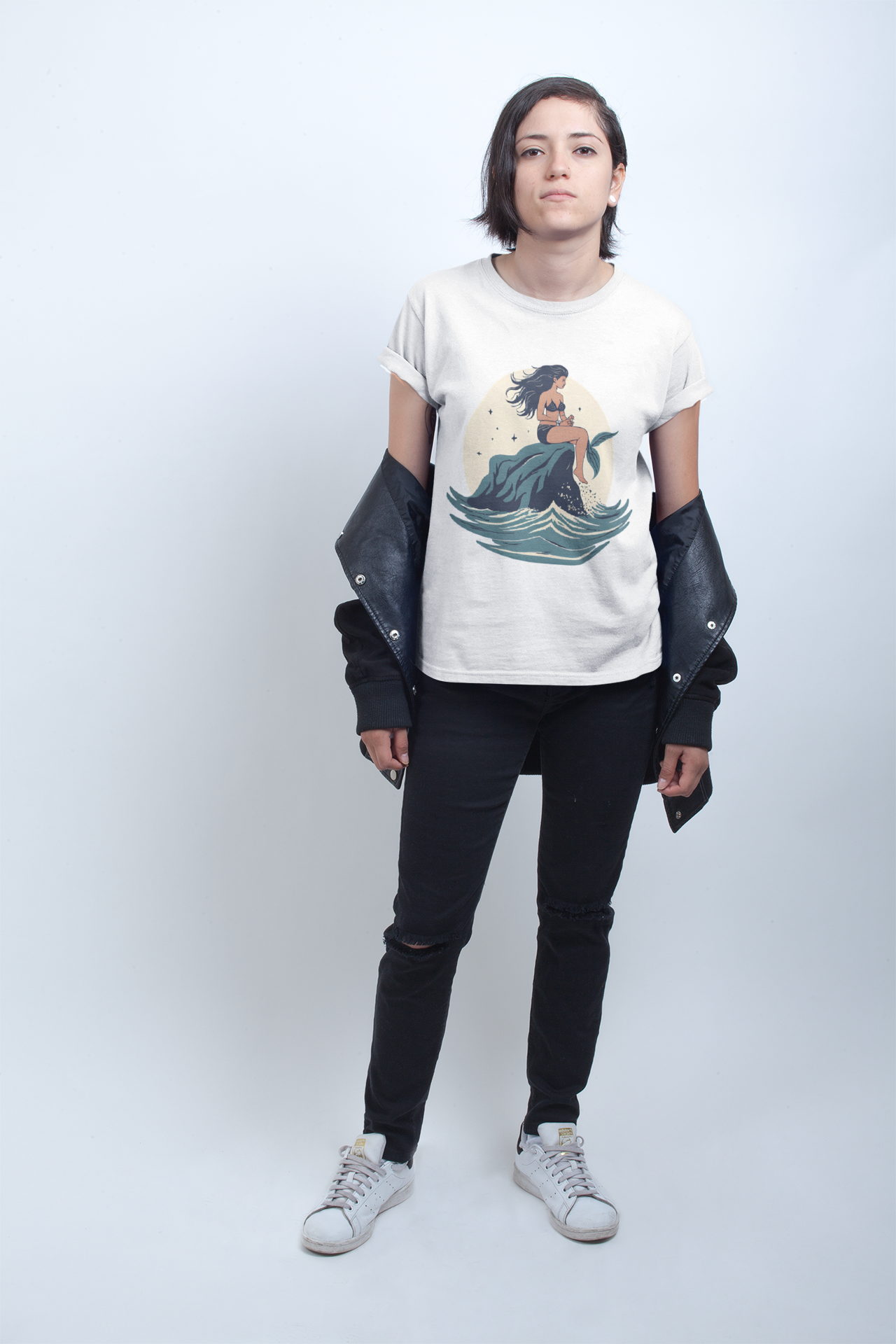 La Sirena Perdida - Camiseta Unisex Negra o Blanca con Estética Vintage